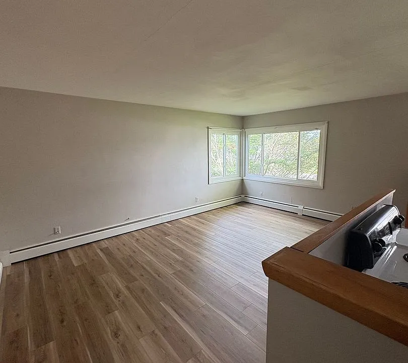 335 E Elder