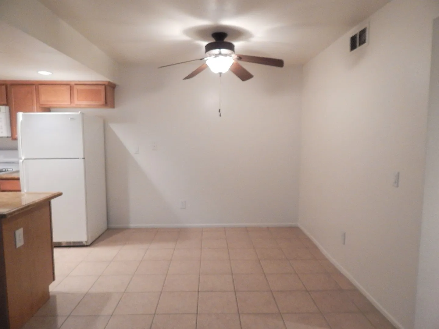 "2 Bedroom Condo Near UCR | 1114 Blaine St #101 Riverside". — Photo 4