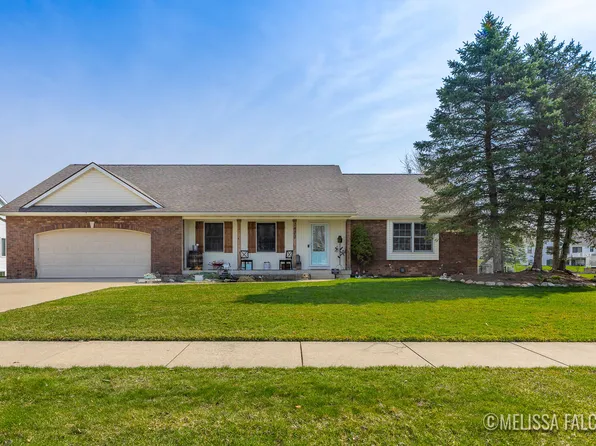 7422 Whistlevale Dr SW, Byron Center, MI 49315