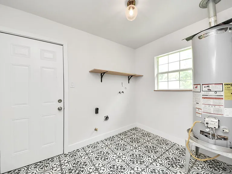 4011 Ebbtide Dr — Photo 26
