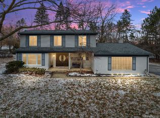4223 Fieldbrook Rd, West Bloomfield, MI 48323