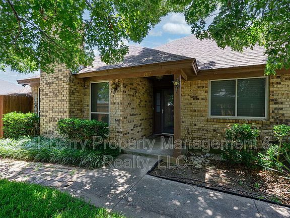 2nd image of 7417 Lemonwood Ln