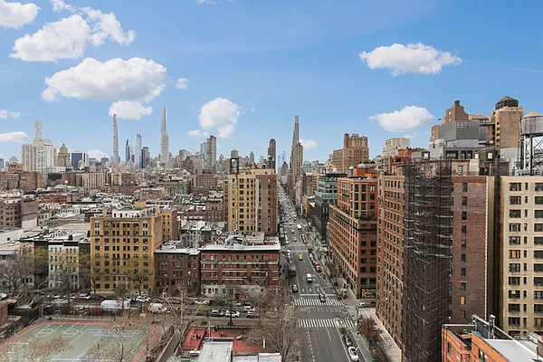 Rented by Cooper & Cooper Real Estate | media 10