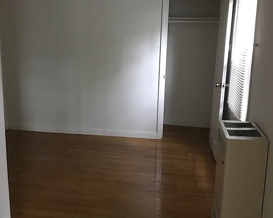 4th image of 1044 N Bonnie Brae St APT 209