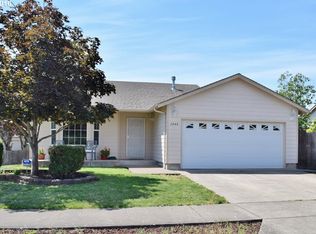 1048 S 10th St, Lebanon, OR 97355