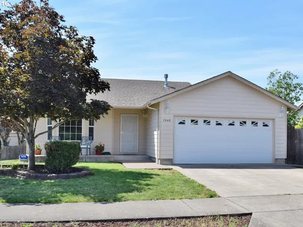1048 S 10th St, Lebanon, OR 97355