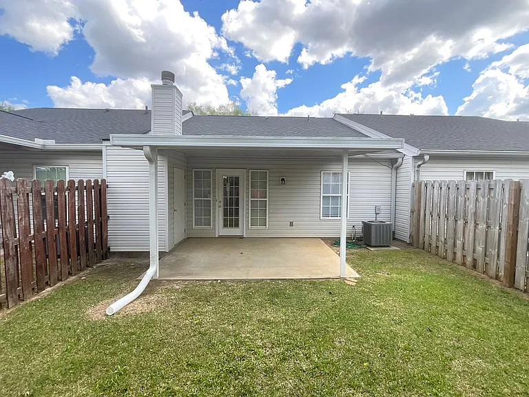 413 Northrop Pl — Photo 2
