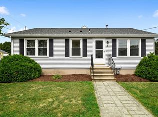 8 Hamilton St, Woonsocket, RI 02895