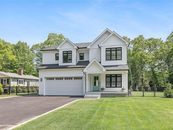 55 Squires Ave