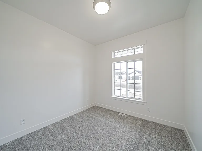 3190 Roundup Ln — Photo 22