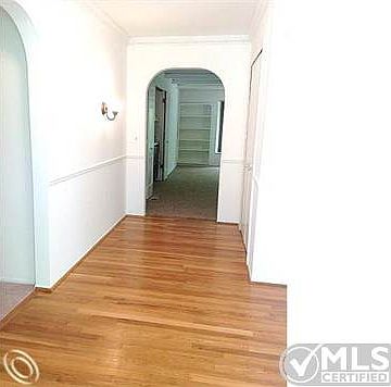 LOVELY HARDWOOD ENTRY