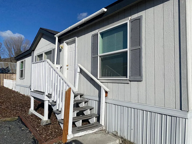 1340 Madison St #5 — Photo 11