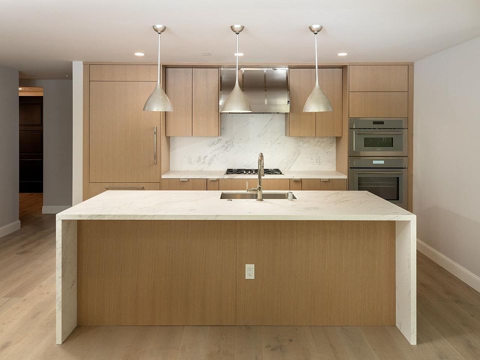 1st image of 450 1st St #109