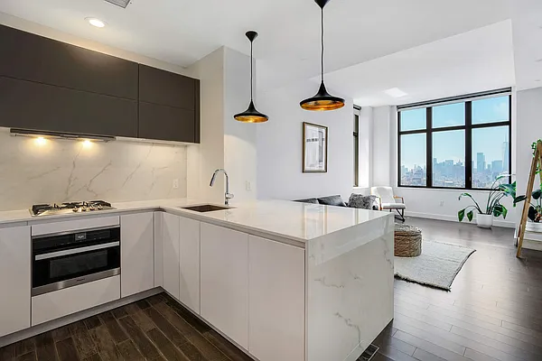 Sold by CJ Net Inc. | media 4