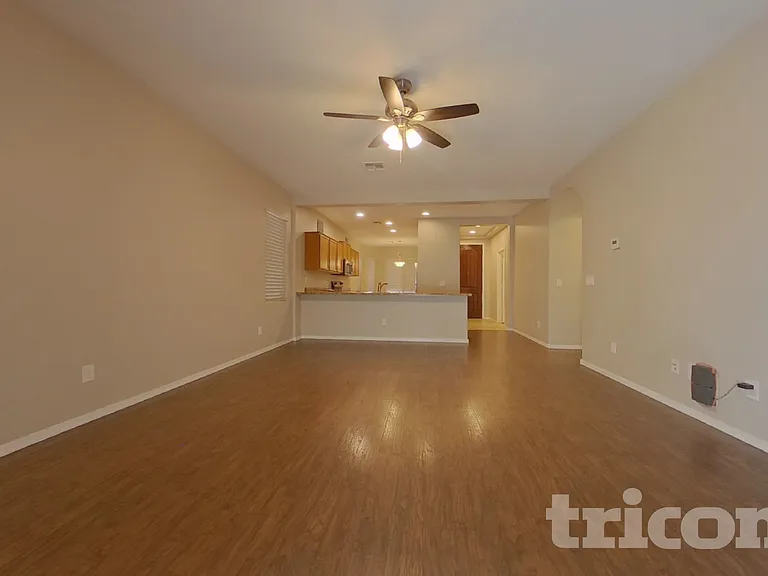 1689 S 235th Dr — Photo 4