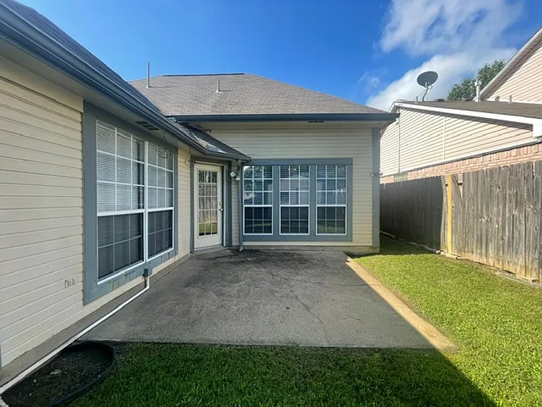 4741 Birchbend Ln — Photo 24