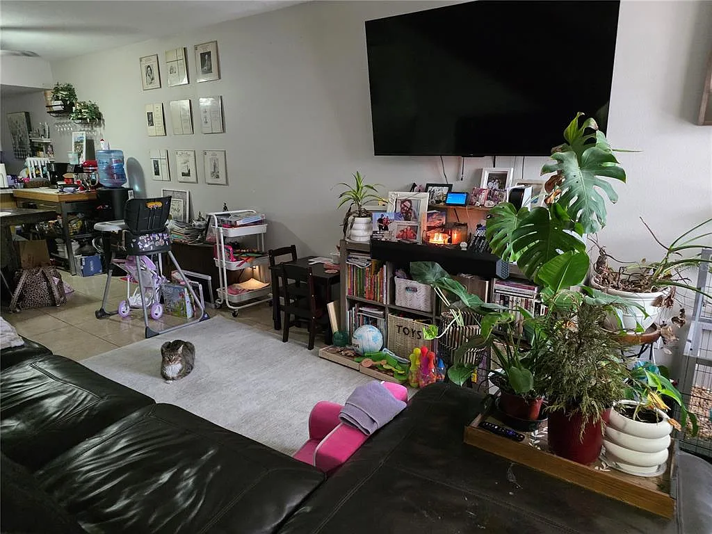2 bed, 2.5 bath, 1190 sqft, $1,949 — Photo 3