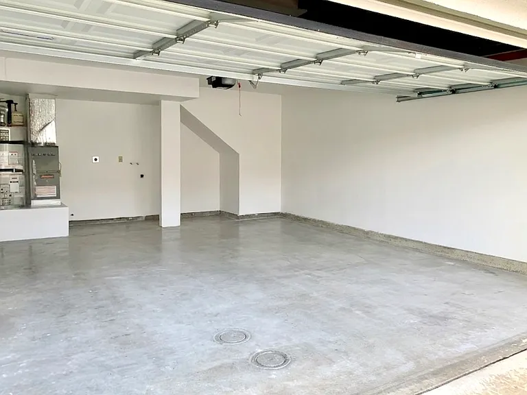 2058 Sea Village Cir — Photo 22