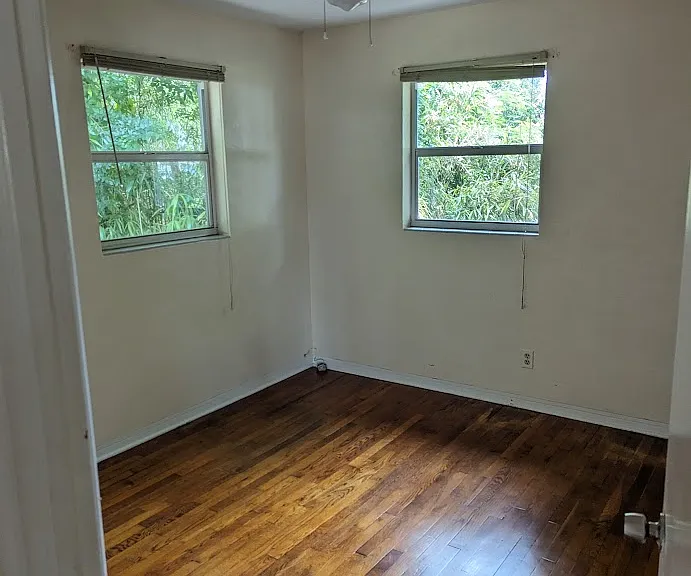69 Sylvania Pl — Photo 5