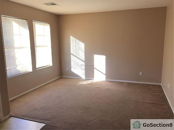 3rd image of 616 Patagonia Hills Ave