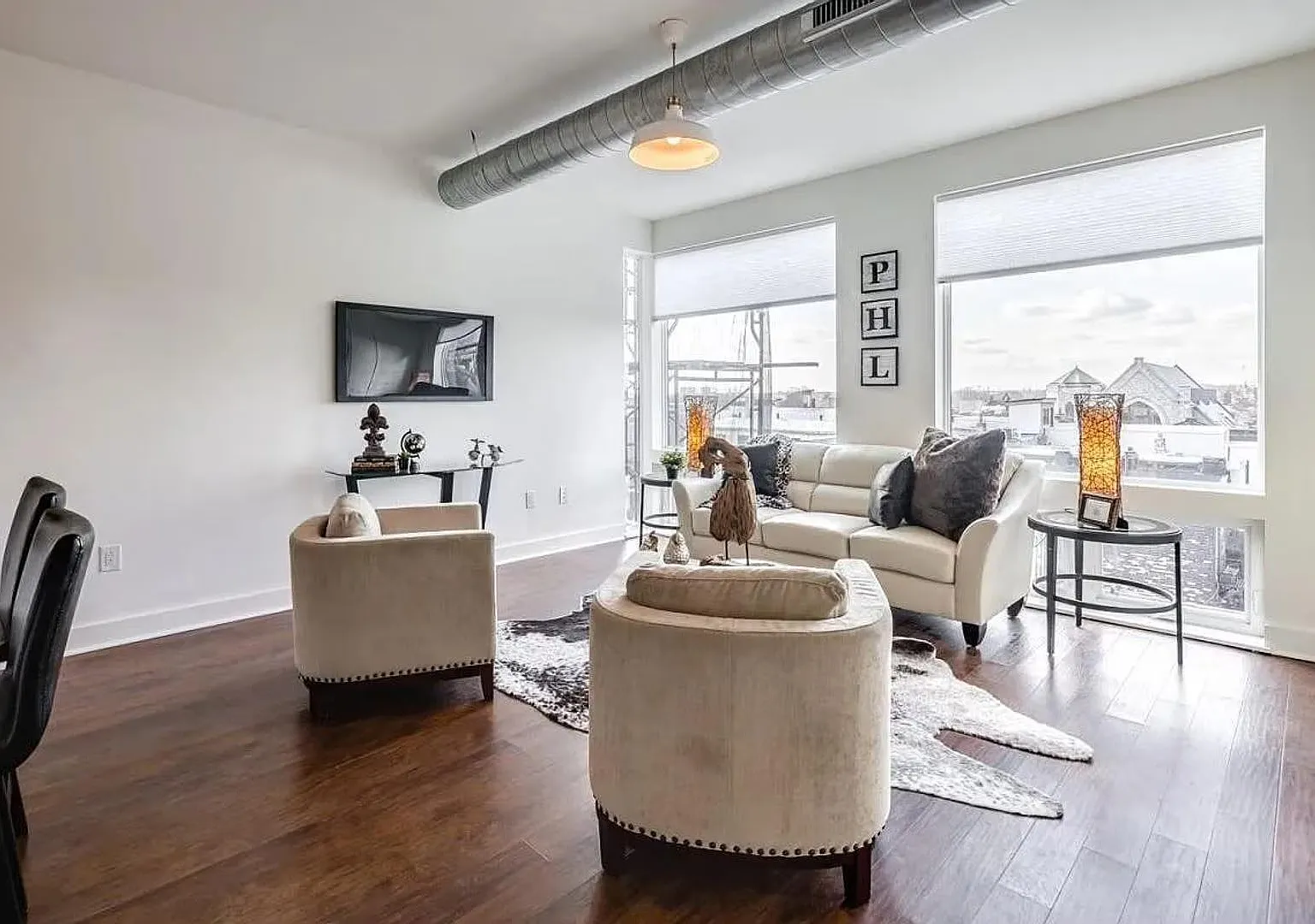2617 W Girard Ave — Photo 3