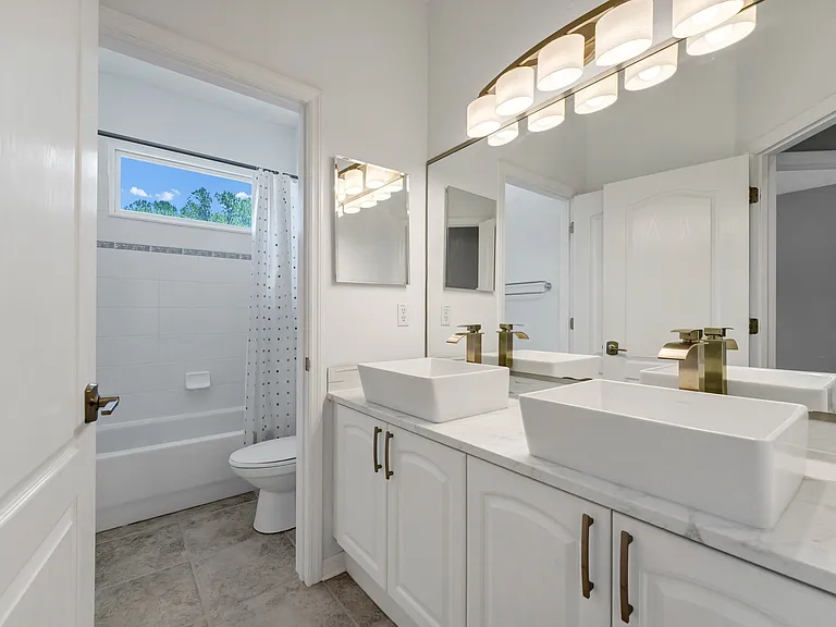 12867 Penshurst Ln — Photo 24