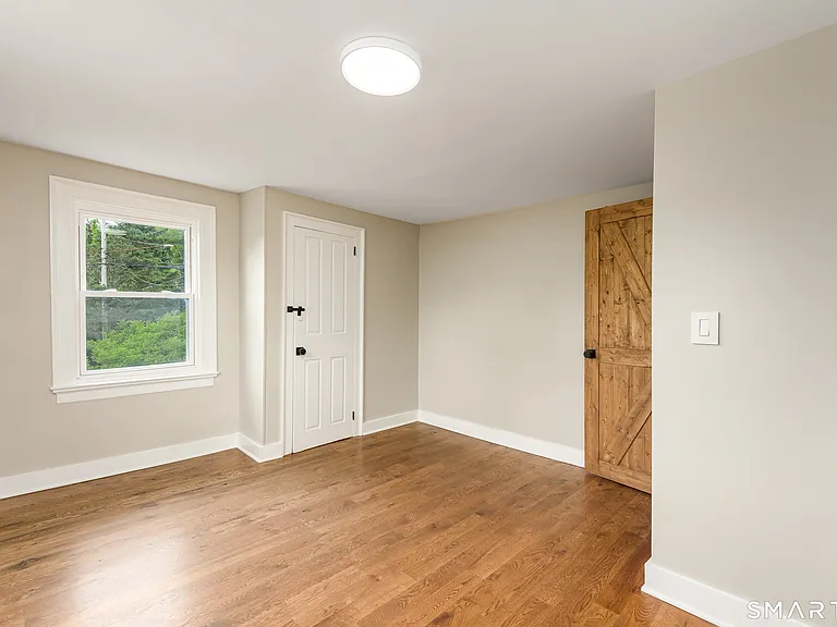 560 Manchester Rd — Photo 21