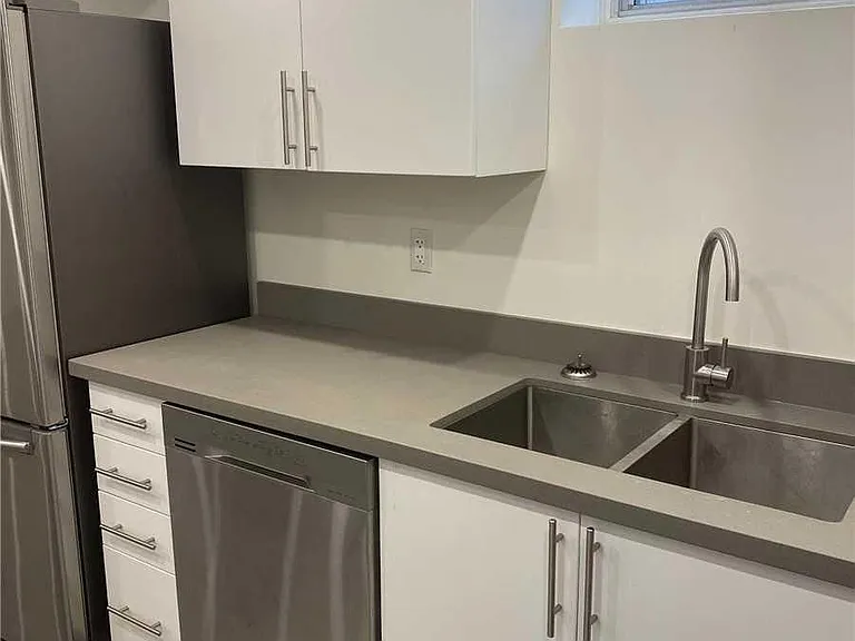 46 Tewsley Pl #LOWER LEVEL — Photo 6