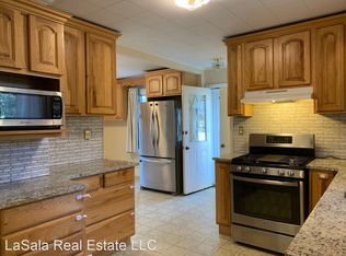 17 Rockland St, Wethersfield, CT 06109