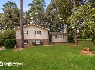 5049 Wycliffe Dr, Stone Mountain, GA
