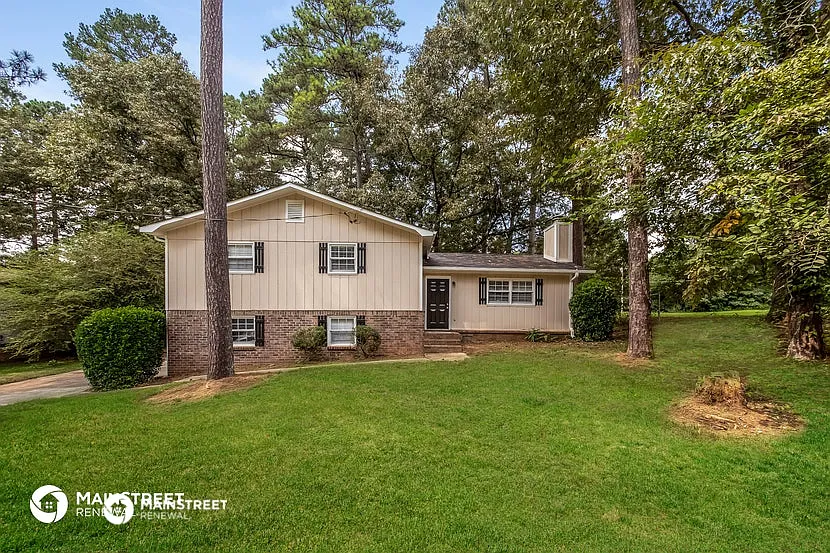 5049 Wycliffe Dr photo 1