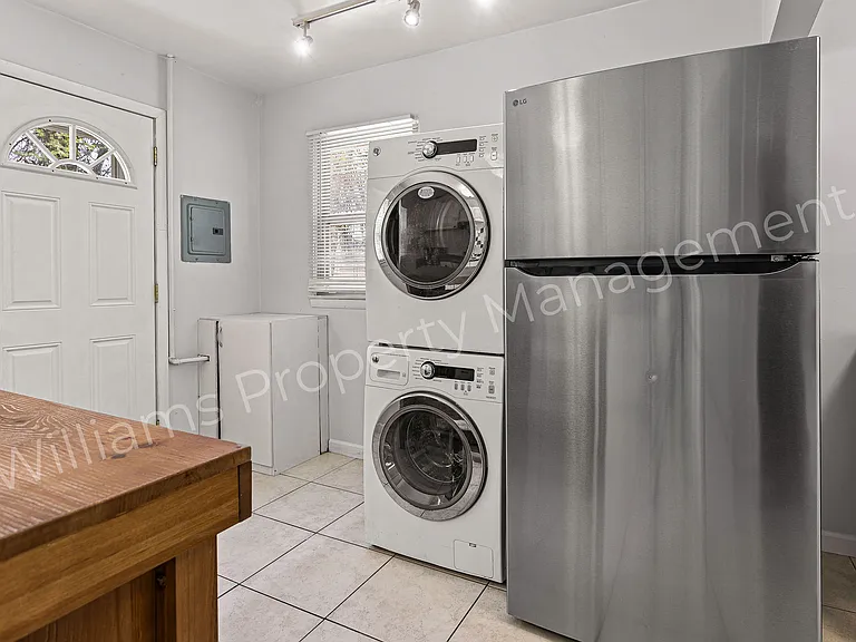 22921 Rosewood St — Photo 5