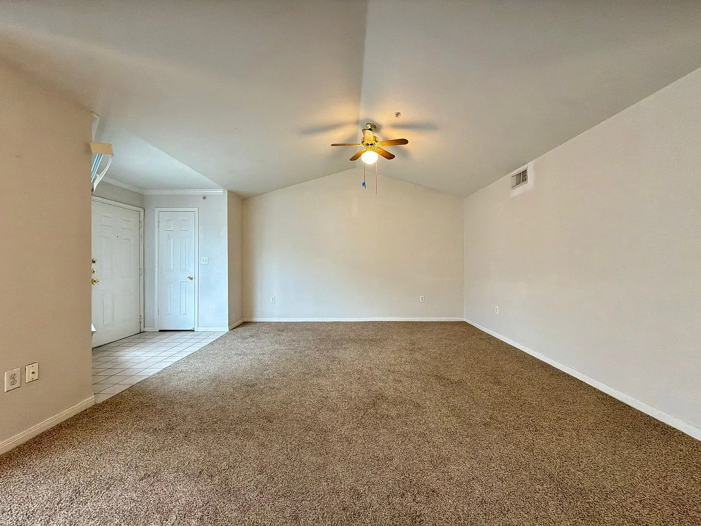 Spacious 2 Bed / 2 Bath Condo with Private Balcony in Austin, TX — Photo 3