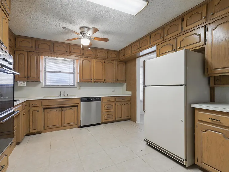 4920 County Road 803 — Photo 12