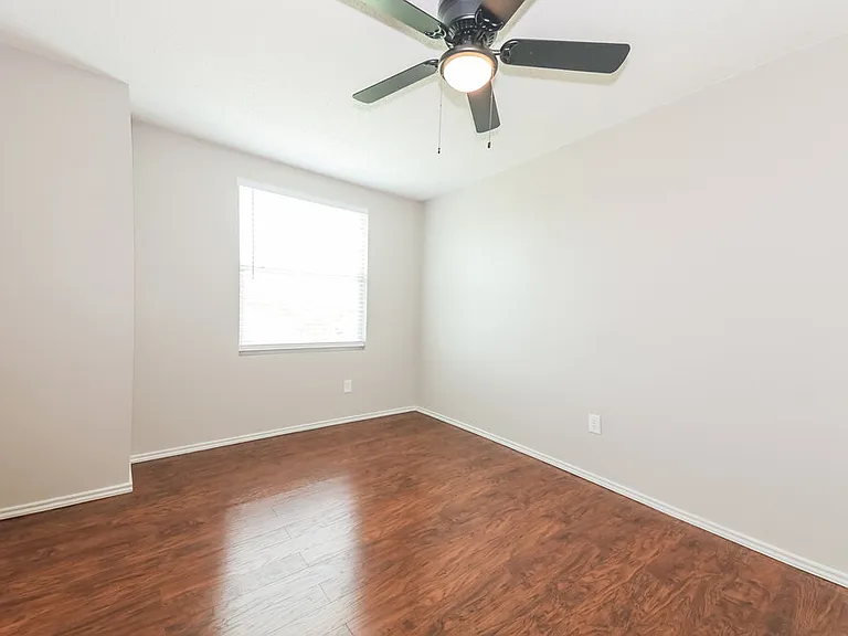 1421 Nimitz Way — Photo 12