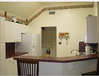 3rd image of 8205 Green Leaf Ln