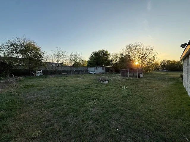4908 S Clear Creek Rd — Photo 3