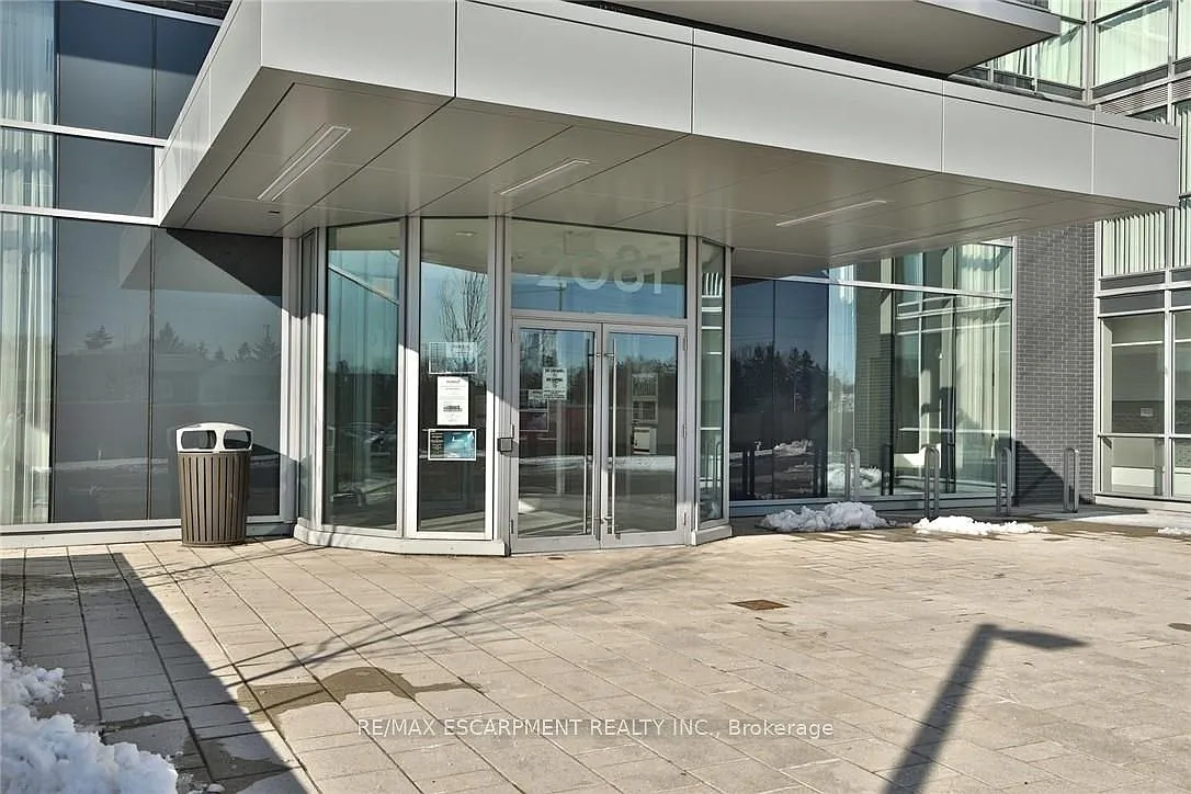 Building Photo - 2081 Fairview St #1507