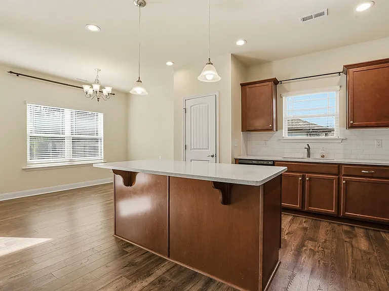 52 Woodwater Cir — Photo 15