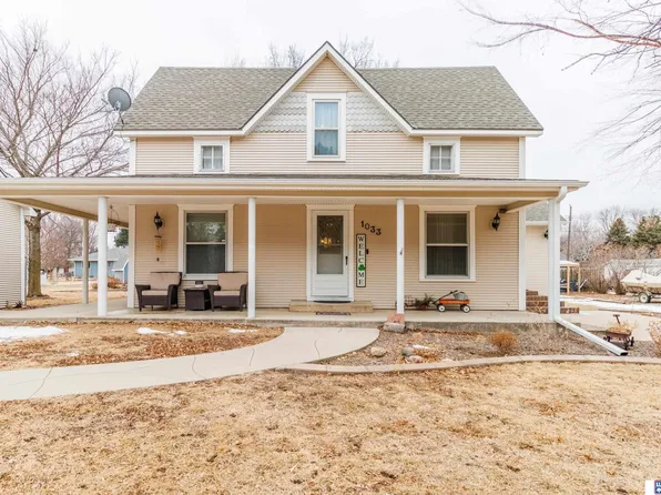1033 Bessie St, Goehner, NE 68364