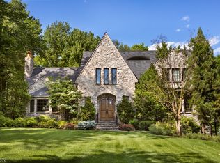 153 Oval Rd, Essex Fells, NJ 07021