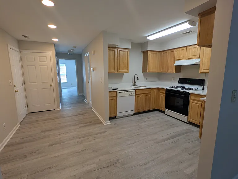 380 Ocean Ave #1 — Photo 4