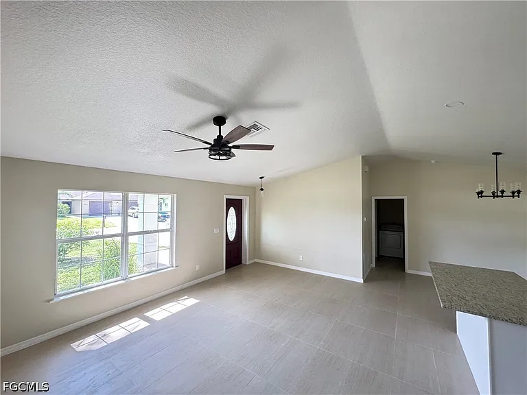 4426 SW Santa Barbara Pl — Photo 17