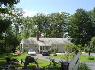 18 Caverly Point Rd, Mirror Lake, NH 03853
