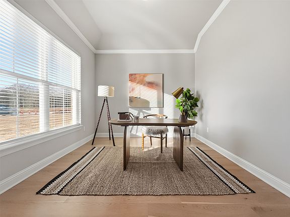 5th image of 297 Ferry Lake Dr