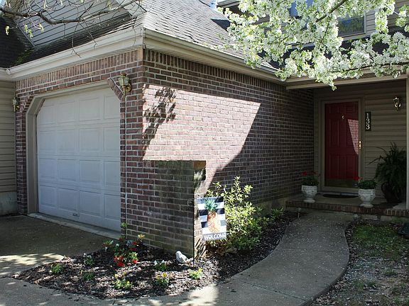 2nd image of 133 Park Place Ct