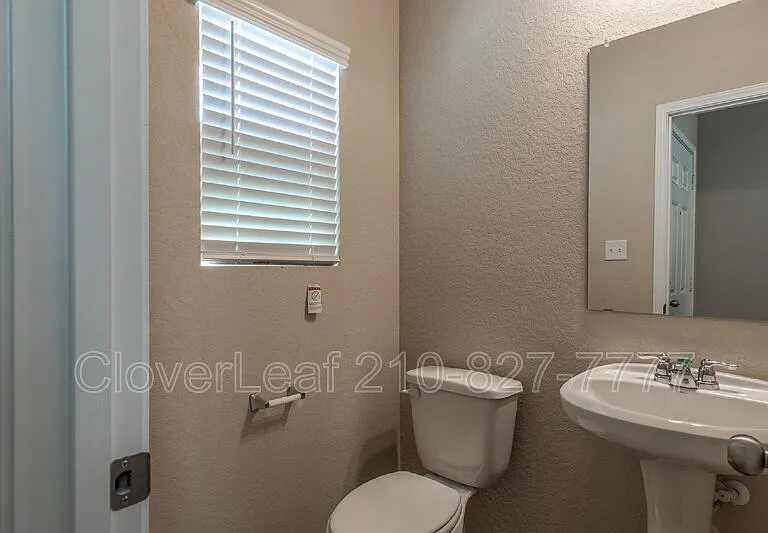 2416 Marty Way — Photo 19