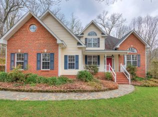 77 Tanglewood Dr, La Fayette, GA 30728