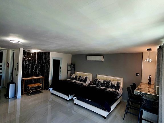4th image of Avenue Isla Verde Aveisla Verde #5869