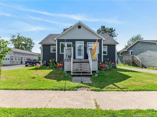35 Needle St, Sussex Corner, NB E4E 2Z2